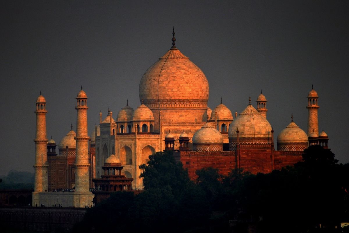 How to Plan Taj Mahal Tour Package from USA for First-Time Visitors